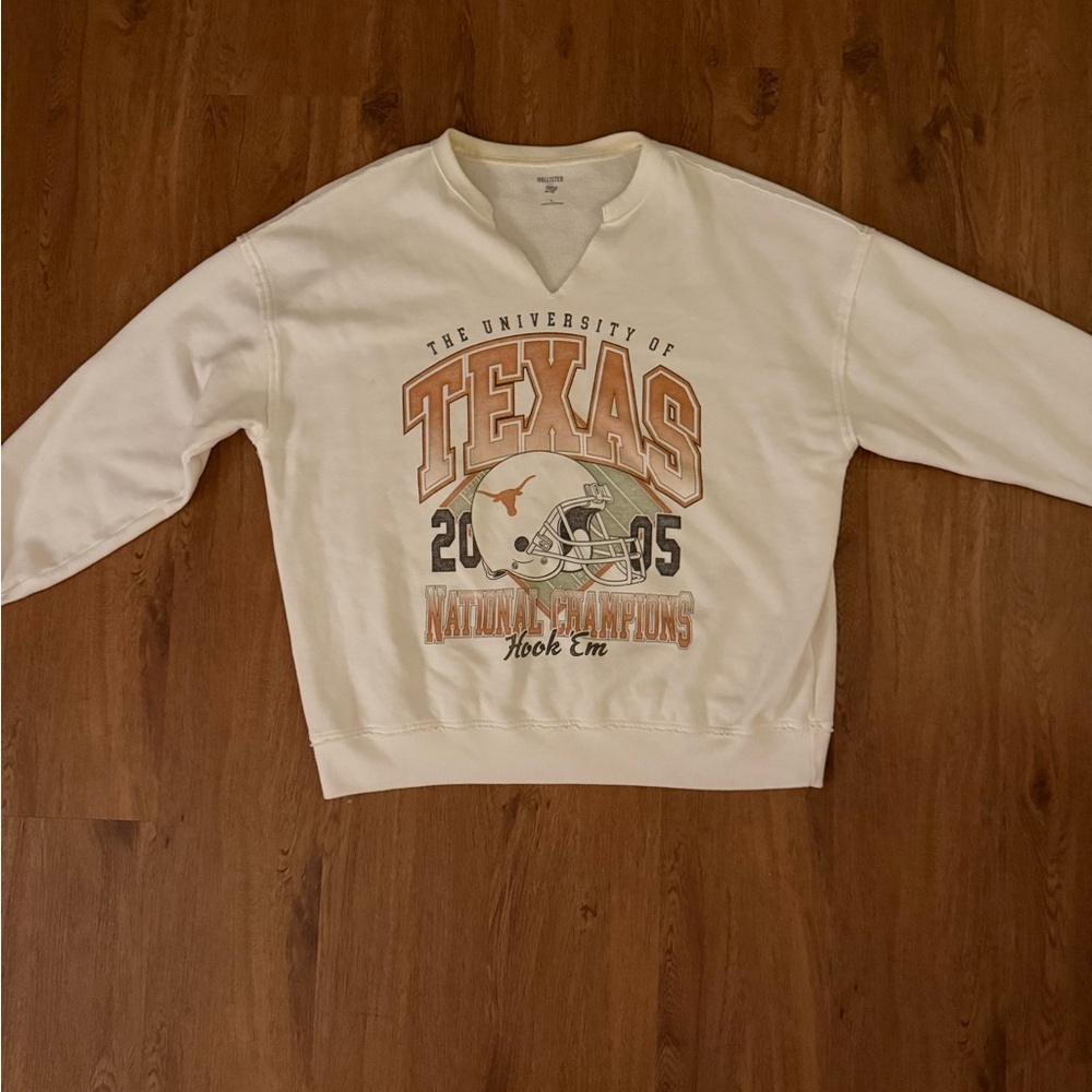 Hollister White Crewneck Sweater